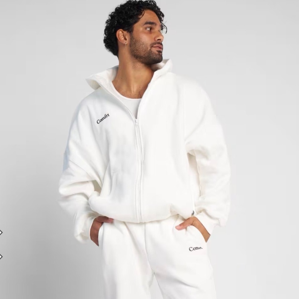 Comfrt Cloud Zip Up Hoodie Snow White Size Medium NWT